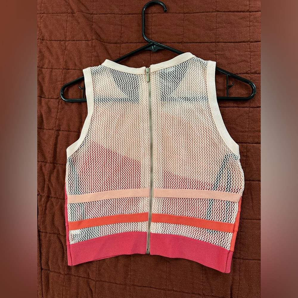 Women’s Bebe GRADIENT MESH BACK BANDAGE TOP Size small - Picture 3 of 5